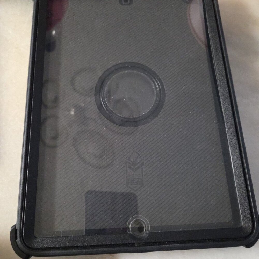 OTTERBOX Defender Pro Series Case for Apple iPad (8th & 7th Gen) - Black...